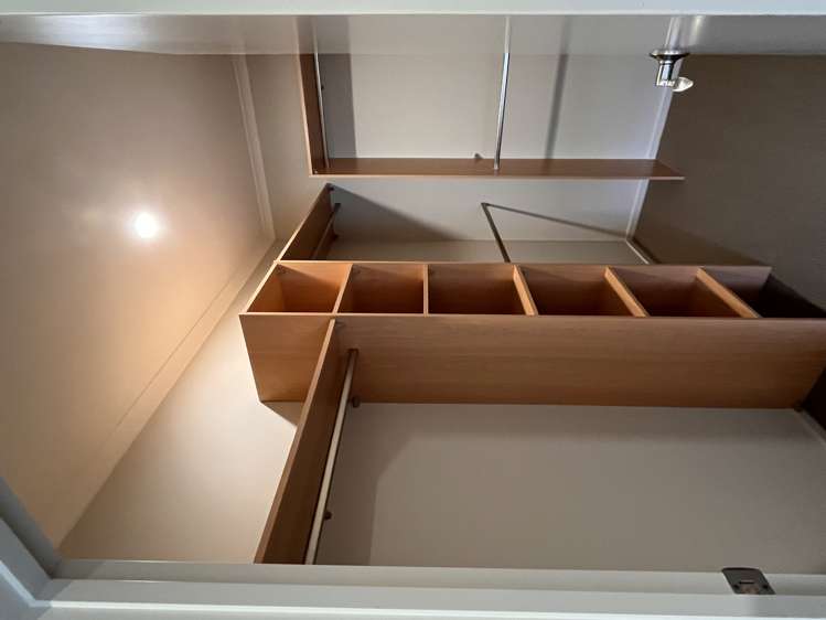 8 Terrasini Drive Flat Bush_8