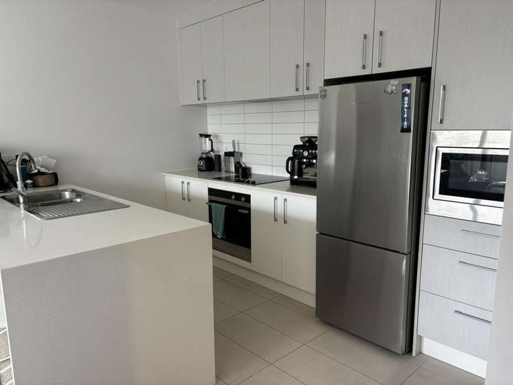 101/6 Waikumete Road Glen Eden_1