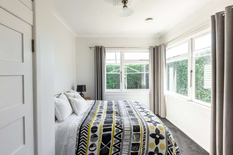 100 Frimley Avenue Frimley_9