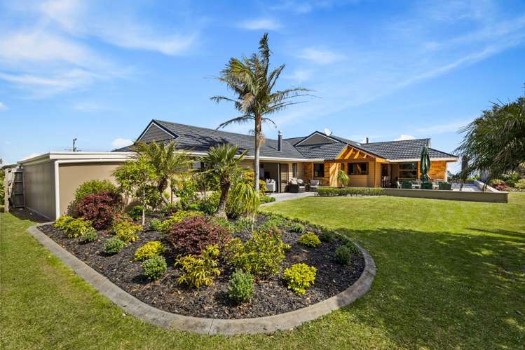 175 Oaia Road Muriwai Beach_43