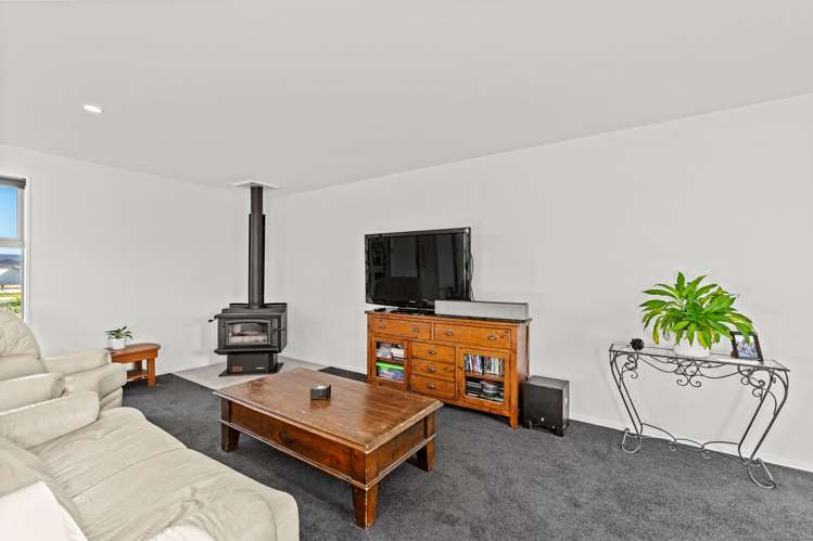 76 Summers Road Darfield_12