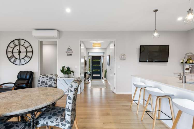 14 Whitcombe Place_5