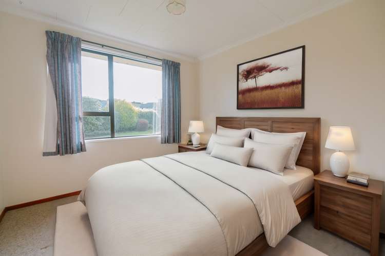 2 Raeburn Place Gore_9