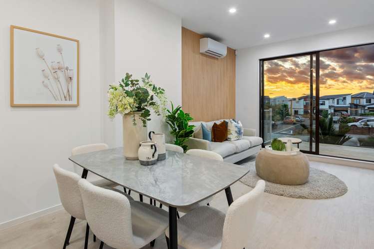 87 Joshua Carder Drive Hobsonville_11