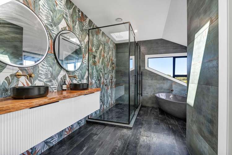 323 Koru Road Koru_16