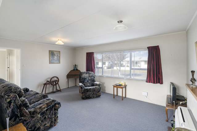 9 Ferndale Place Feilding_3