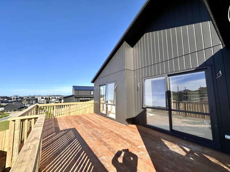 24 Kikorangi Drive Wainui_13