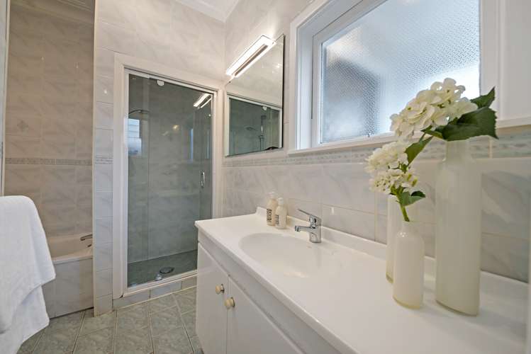 4 Bloomfield Place Epsom_18