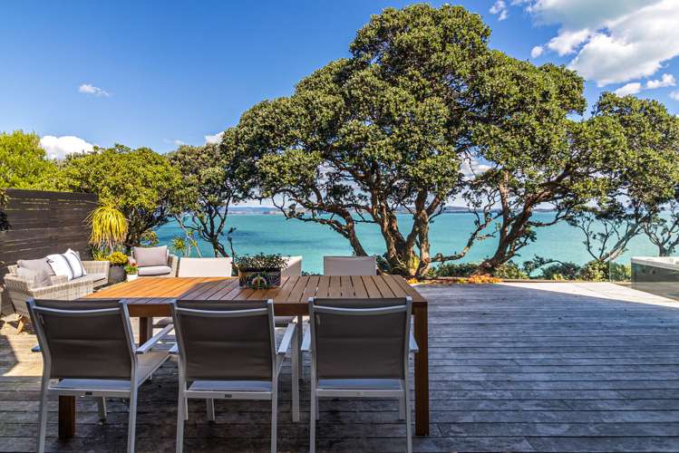 62 Kennedy Point Road Surfdale_1