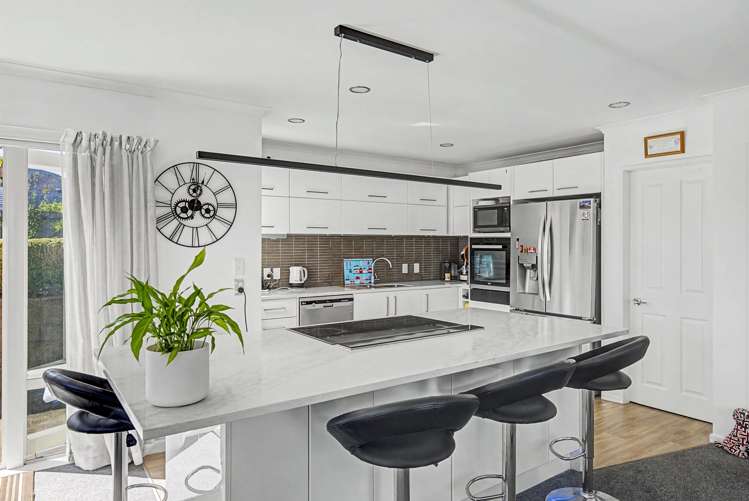 127 Milne Drive Paraparaumu_2