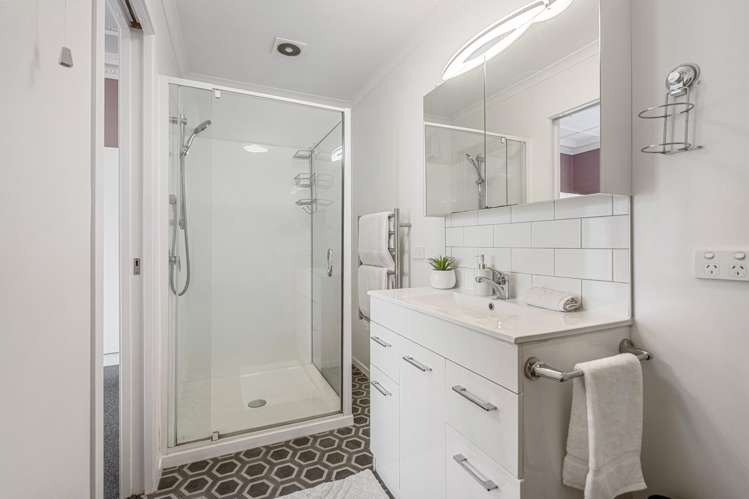 88 Cavell Street Tainui_12