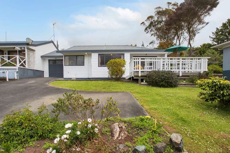 2/4 Wi Apo Place Wellsford_0