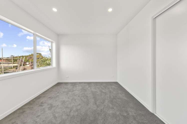 4c Towra Place Botany Downs_20