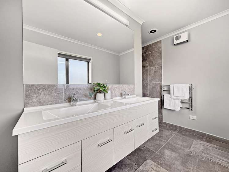 12 Lacebark Drive Kinloch_21