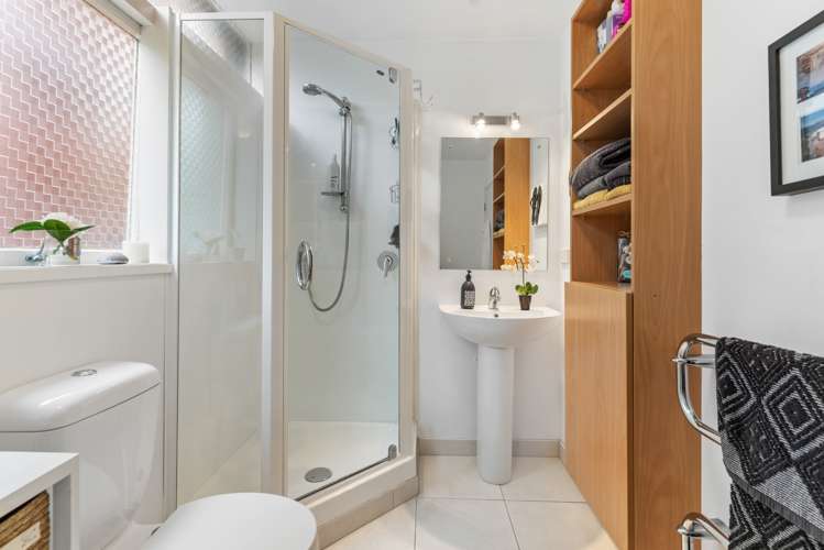 1/6 Saratoga Avenue Herne Bay_7