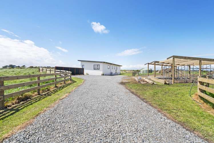 1121 Parewanui Road Parewanui_18