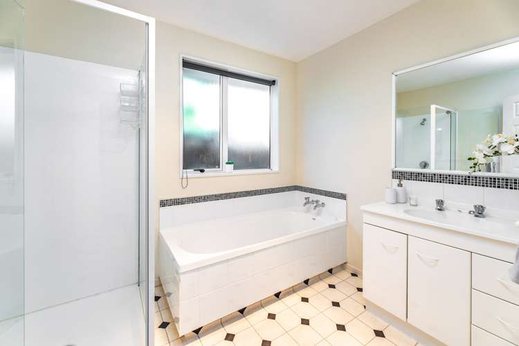 9 Bluebell Lane Woolston_9