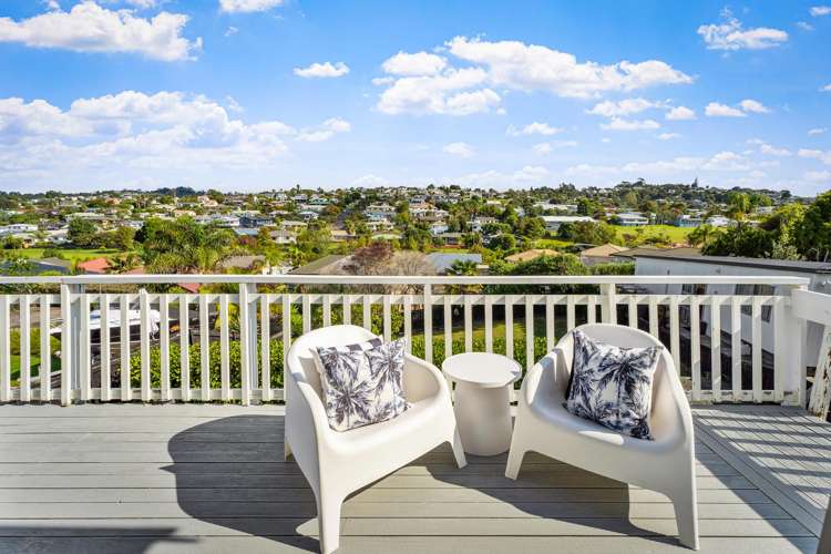 239 Vipond Road Stanmore Bay_4