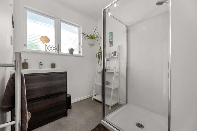 94a Kings Avenue Matua_11