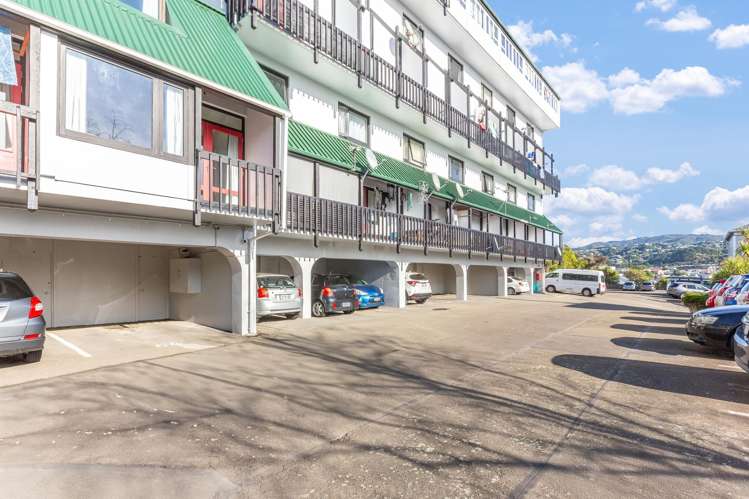 64/46 Hiropi Street Newtown_19