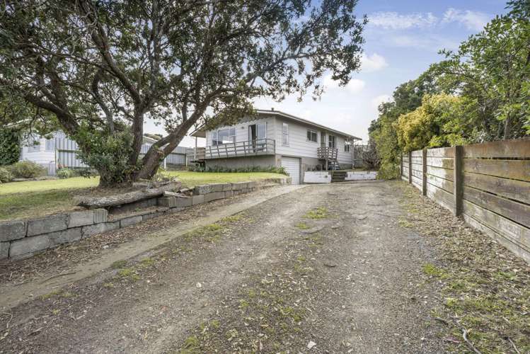 6 Yates Street Otaki Beach_14