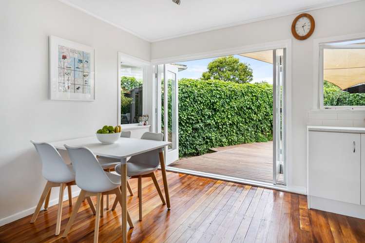 1/24 Lancaster Road Beach Haven_8