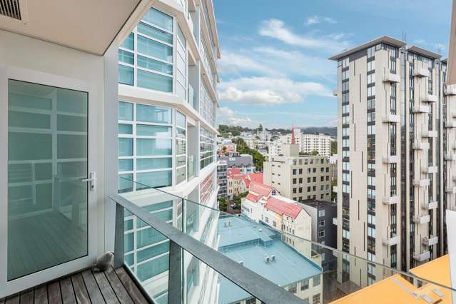 MODERN INNER-CITY LIVING