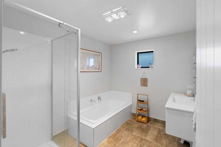 34 Russ Drive Lincoln_17