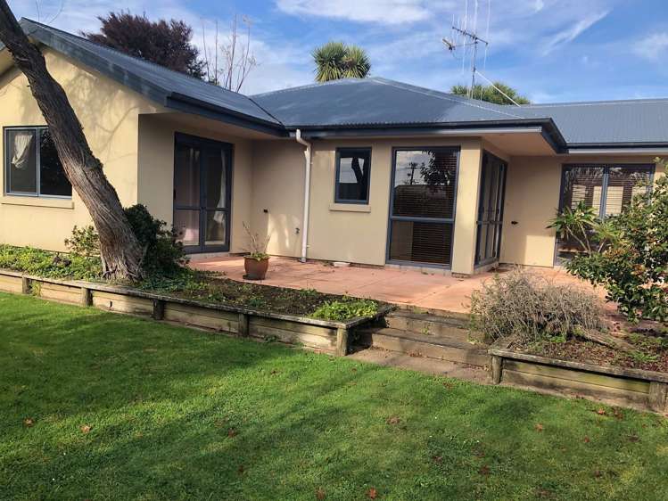 7 Hunt Grove Leamington_1