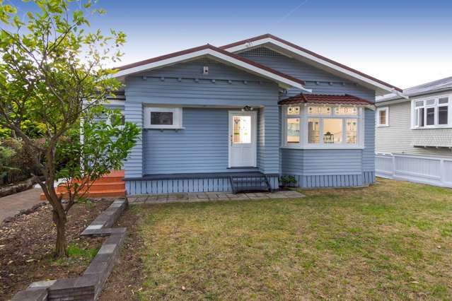 8 Garry Road Mt Eden_1