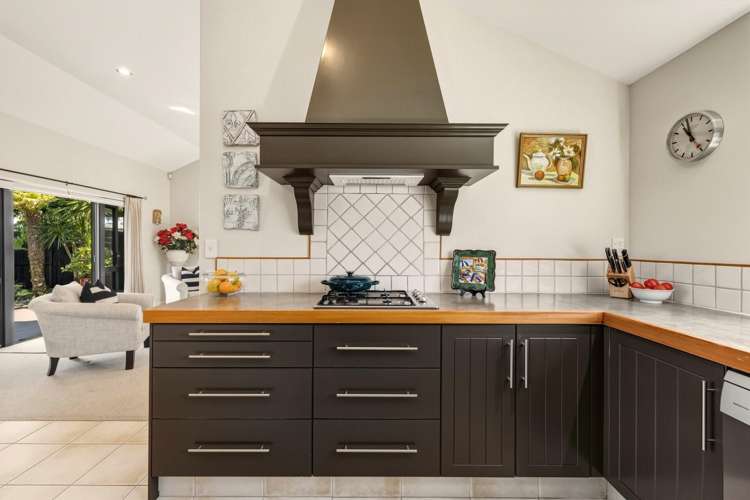 35 Mauritius Key Papamoa_14