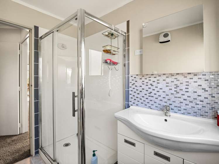 19 Kennard Crescent Karitane_23