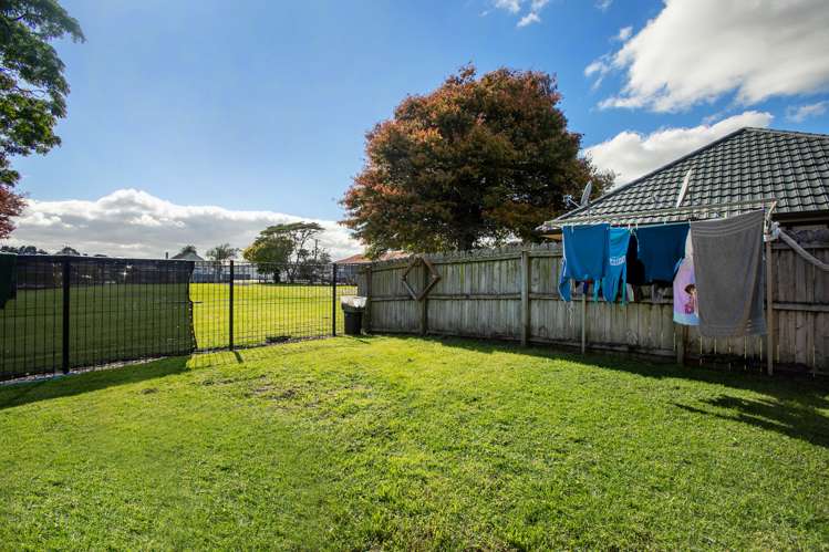 2 Old Park Place Takanini_10