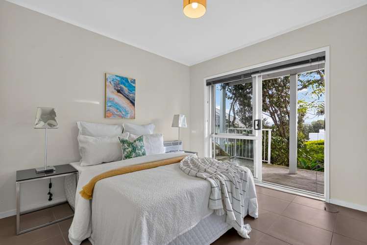 43a Marellen Drive Red Beach_14