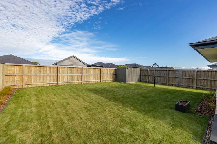 10 Crossley Avenue Woodend_15