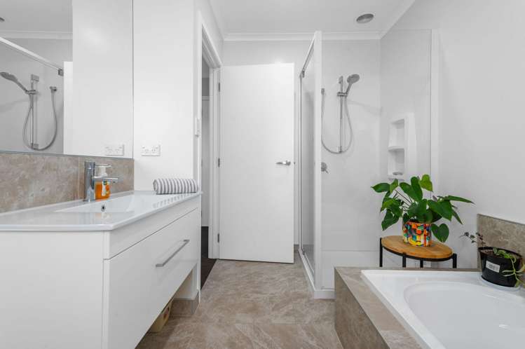 32 Oralee Terrace Peacocke_12