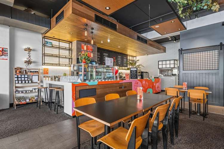 Unit 6/109 Devonport Road Tauranga Central_7