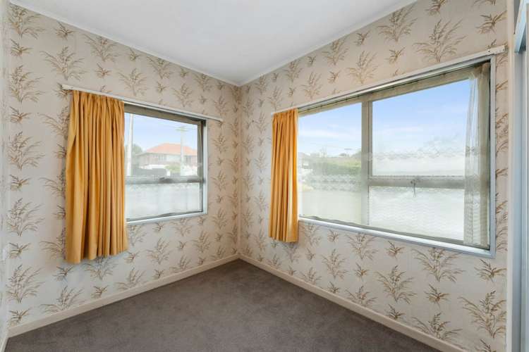 21 Williamson Avenue Belmont_9