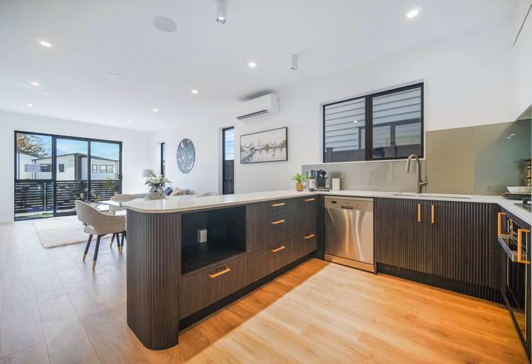 141 Bremner Road_3