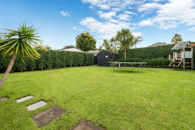 4 Creamer Avenue Belmont_26