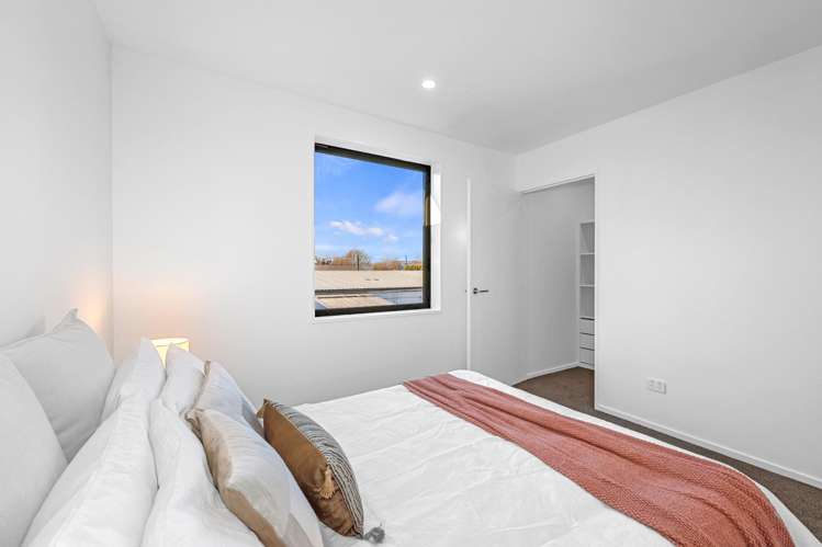 1, 3, 5/70 Isleworth Road Bishopdale_10