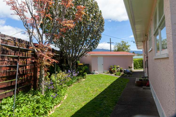 12 Lake Crescent Takaka_23