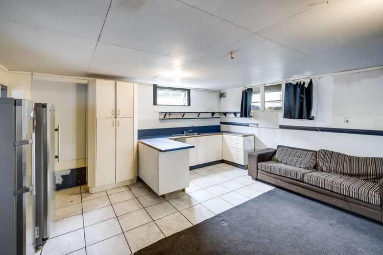 619 Nelson Street North Hastings_19