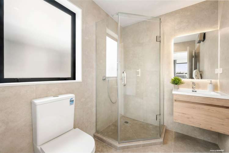 10 Bronte Place Somerville_11