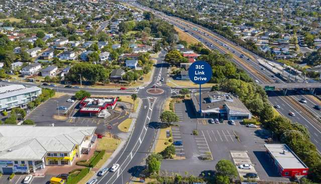 Unit C/31 Link Drive Wairau Valley_3