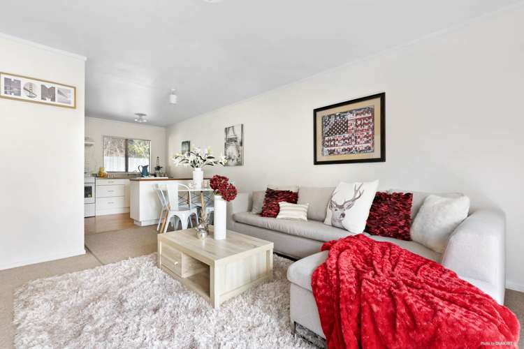 2/12 Halsey Road Manurewa_4