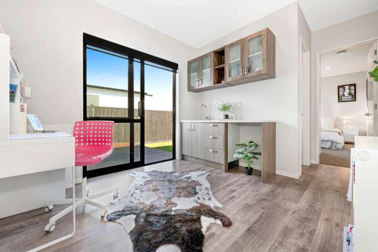 7 Hapukupuku Avenue Beachlands_11