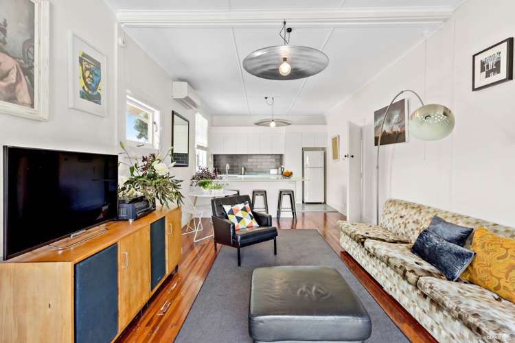 11 Malam Street Glen Eden_4