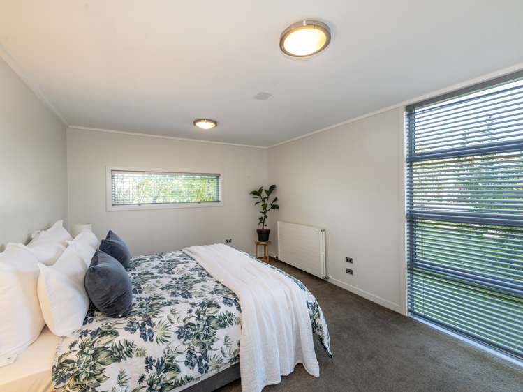 10 Bridgewater Terrace Albert Town_12