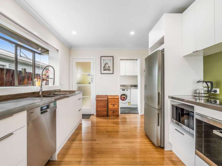 33A Landon Avenue Mangere East_11